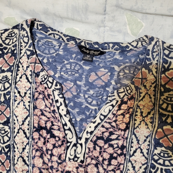 Lucky Brand 3/4 Sleeve graphic top - Picture 5 of 7